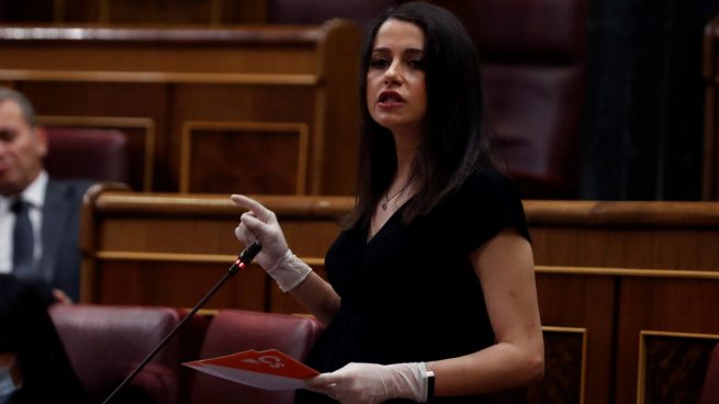 Opositora española: “¿Quién puede estar pensando en votos mientras está muriendo la gente?” opositora-espanola-quien-puede-estar-pensando-en-votos-mientras-esta-muriendo-la-gente